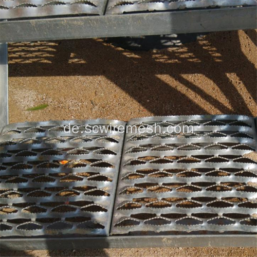 Rutschfester / rutschfester, perforierter Metallprofil aus verzinktem Stahl